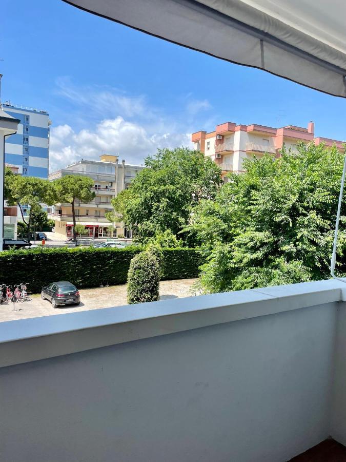 Condominio Centrale 104 Lignano Sabbiadoro Luaran gambar